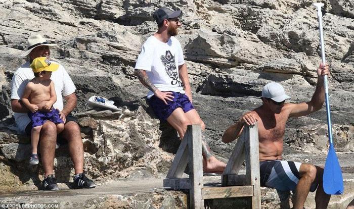 Lionel Messi sezonun stresini Ibizada atıyor