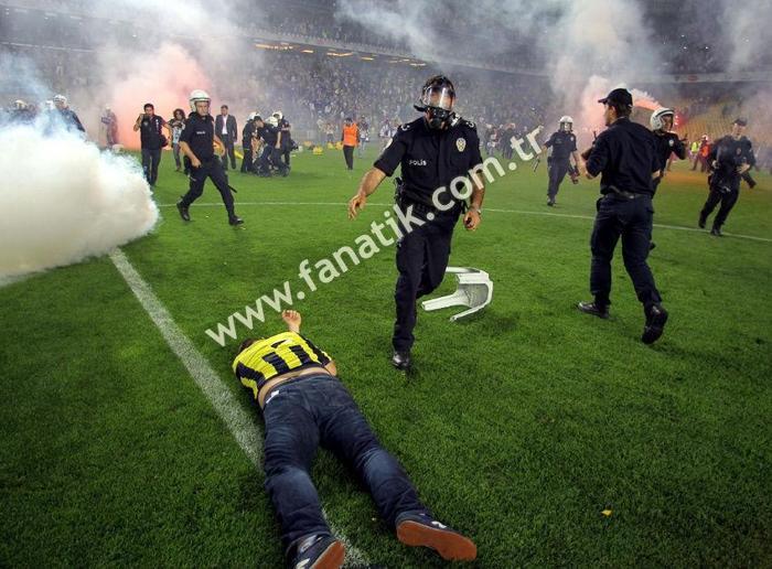 Selçuk Dereliden Fenerbahçelileri çıldırtan tweet