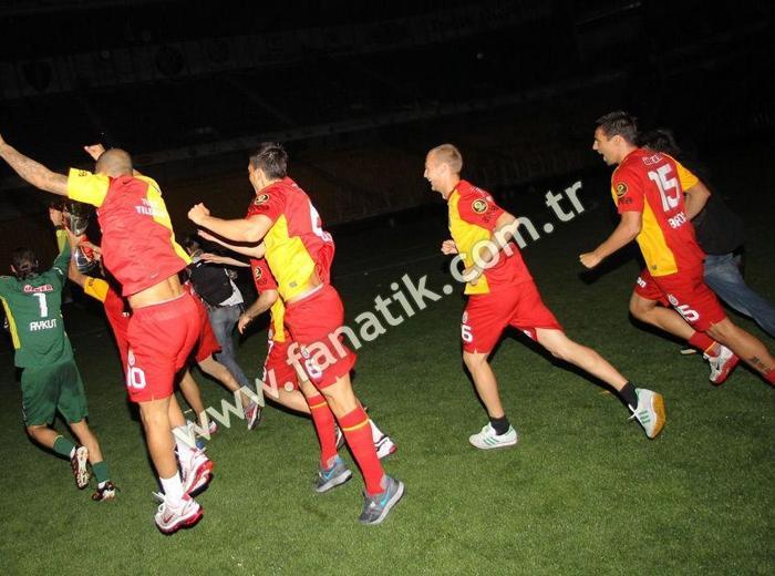 Selçuk Dereliden Fenerbahçelileri çıldırtan tweet