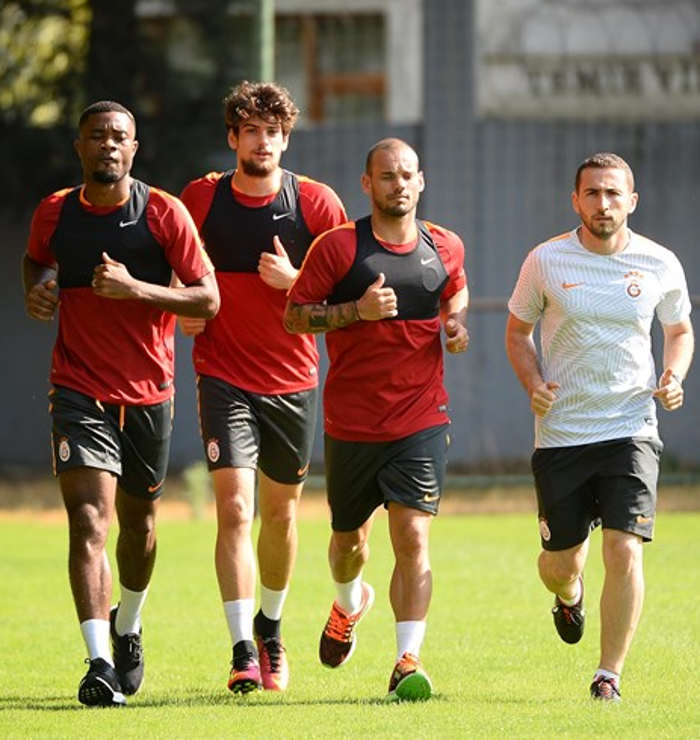 Sneijder idmana çıktı