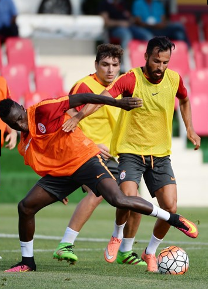 Sneijder idmana çıktı