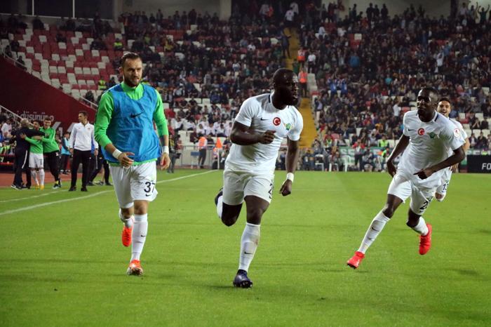 Penaltılar, kırmızı kart, olaylar ve şampiyon Galatasaray