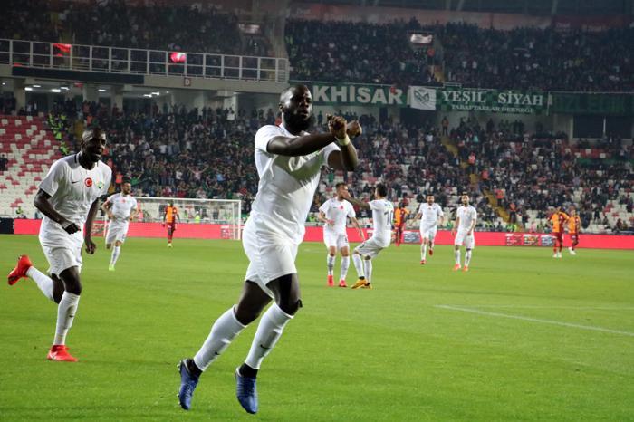 Penaltılar, kırmızı kart, olaylar ve şampiyon Galatasaray
