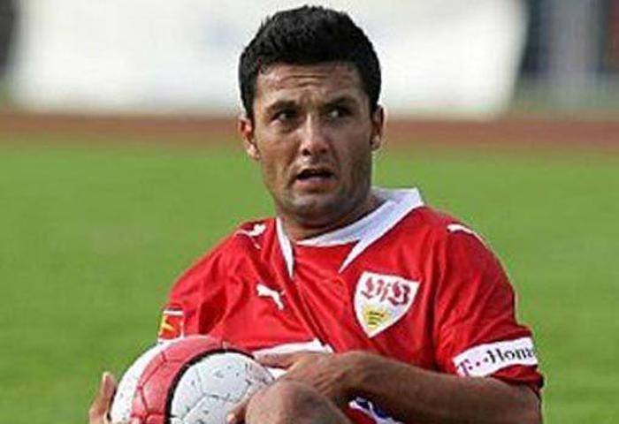 YILDIRAY BAŞTÜRK (STUTTGART)