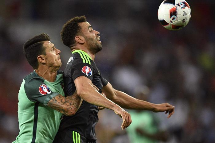 Galatasarayda acil forvet aranıyor
