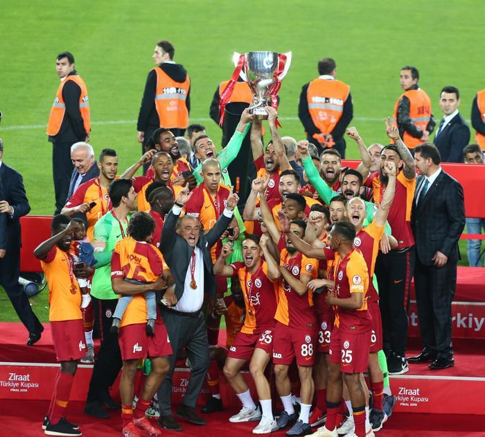 Penaltılar, kırmızı kart, olaylar ve şampiyon Galatasaray