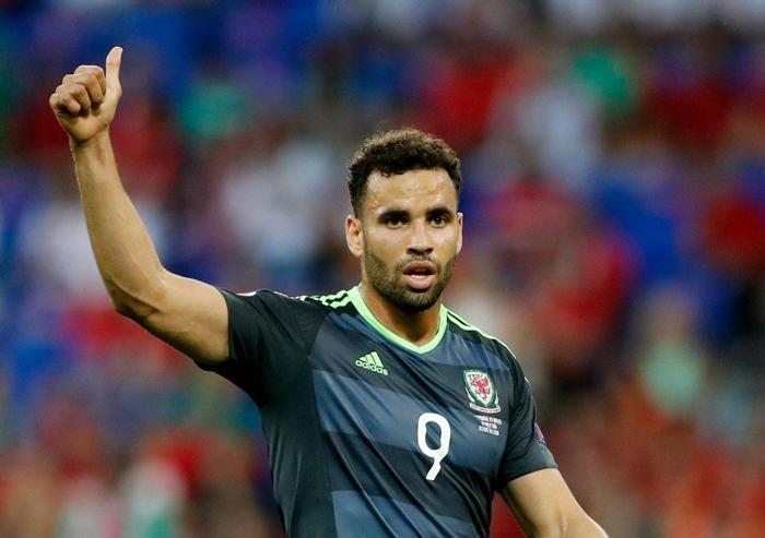 Galatasarayda acil forvet aranıyor