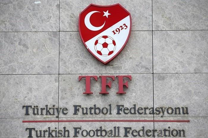 Transfer dönemine Mesut Özil ve İrfan Can Kahveci damga vurdu