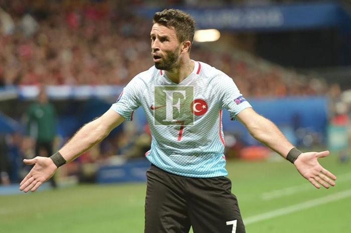Gökhan Gönül imzayı atıyor Bir ilk...