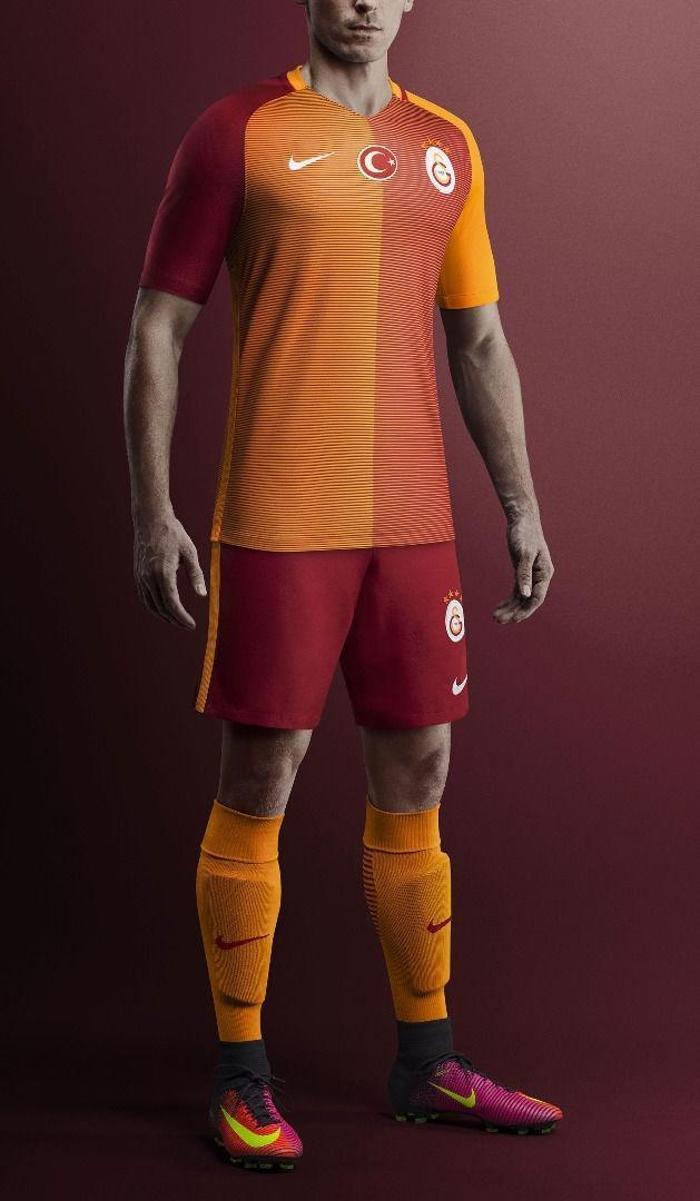 Juventusun forması sosyal meydaya sızdı
