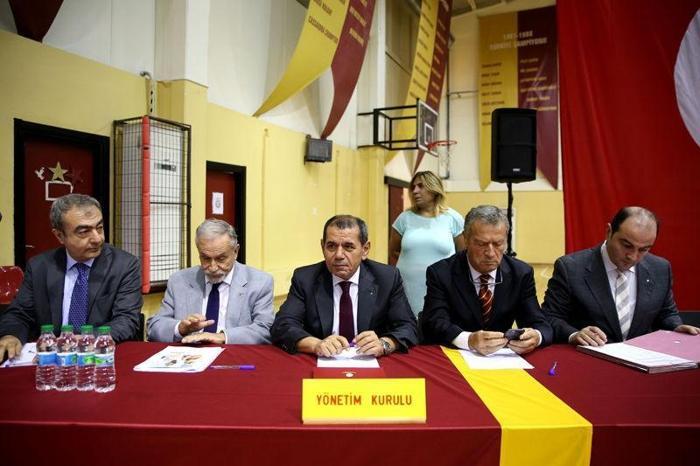 Galatasarayda sıcak saatler