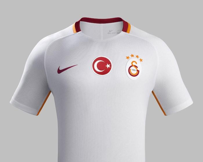 Juventusun forması sosyal meydaya sızdı