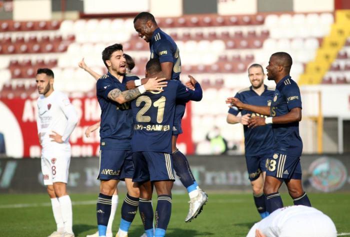 Altay Bayındır şov Hatayspor-Fenerbahçe maçına damga vurdu
