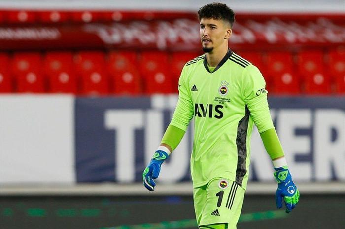 Altay Bayındır şov Hatayspor-Fenerbahçe maçına damga vurdu