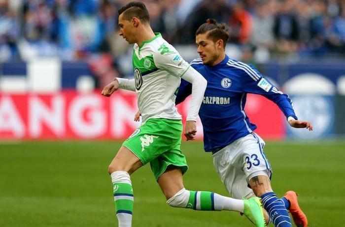 Kaya gibi savunmacı: Roman Neustadter