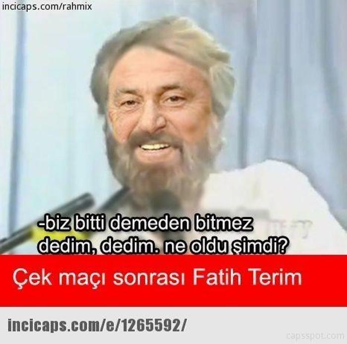 A Milli Takım, EURO 2016dan elendi, capsler patladı