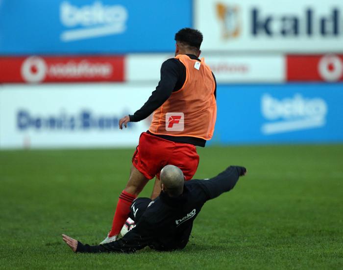 Beşiktaşın hücum hattı çöktü 2 kötü haber...