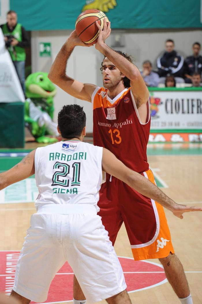 Türk basketbolunun unutulmazlarından Luigi Datome...