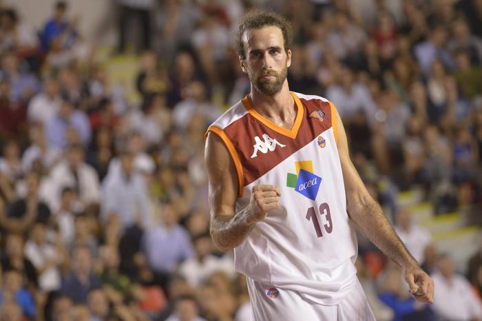 Türk basketbolunun unutulmazlarından Luigi Datome...