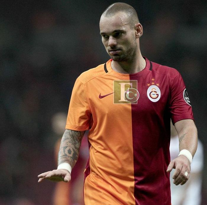 Galatasarayda Sneijder depremi