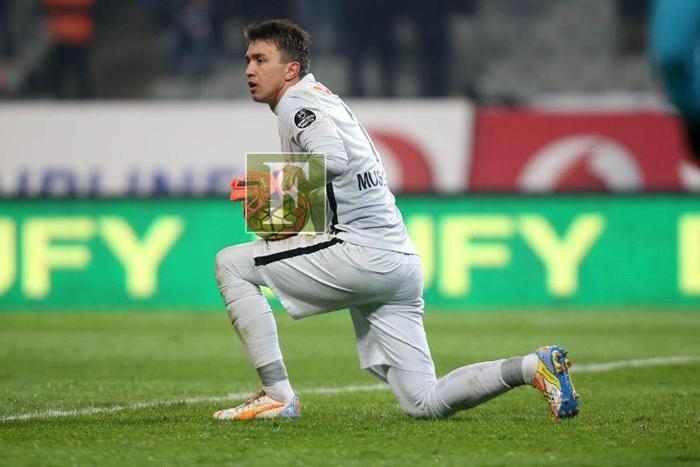 Galatasarayda Muslera bombası