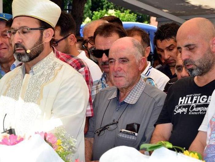 DEDE VE ANNELER YIKILDI...