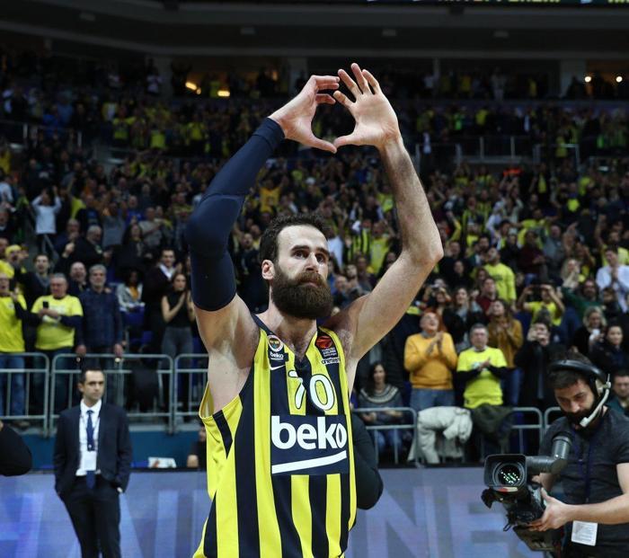 Türk basketbolunun unutulmazlarından Luigi Datome...