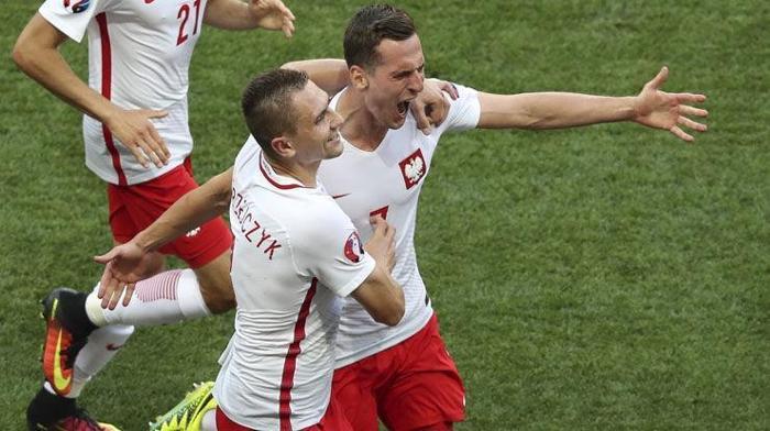 En hızlı hat trick yapan futbolcu