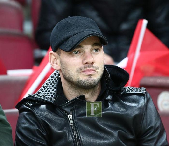 Galatasarayda Sneijder depremi