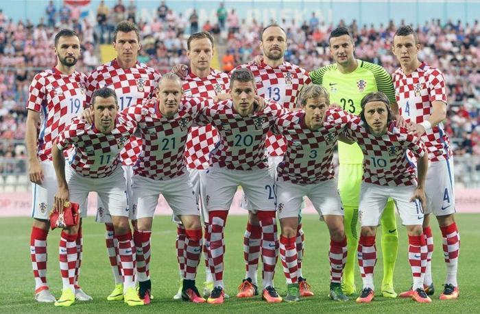 EURO 2016daki takımların sloganları