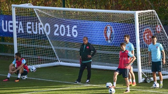 Bilinmeyen yönleri ile EURO 2016