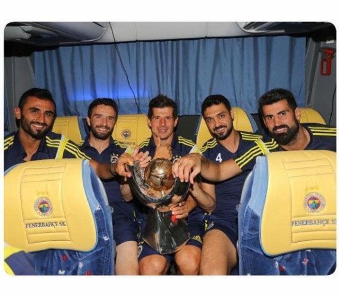Fenerbahçenin arka beşlisi dağıldı