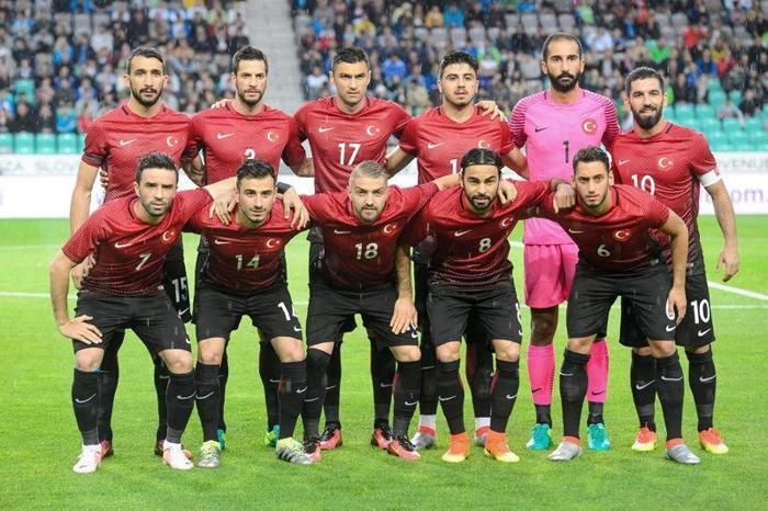 EURO 2016daki takımların sloganları