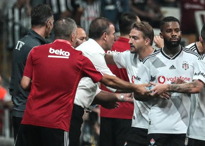 Beşiktaş - Göztepe maçından ekrana yansımayanlar