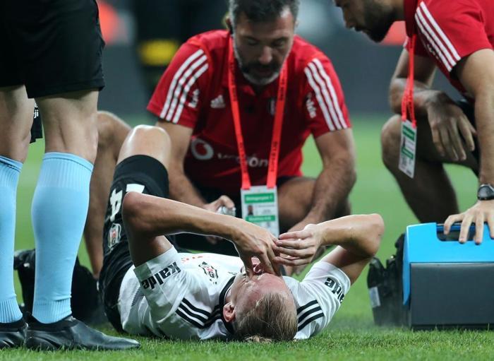 Beşiktaş - Göztepe maçından ekrana yansımayanlar