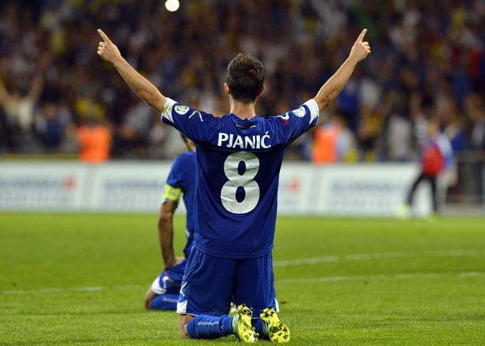 EURO 2016yı televizyondan takip edecek 25 futbolcu