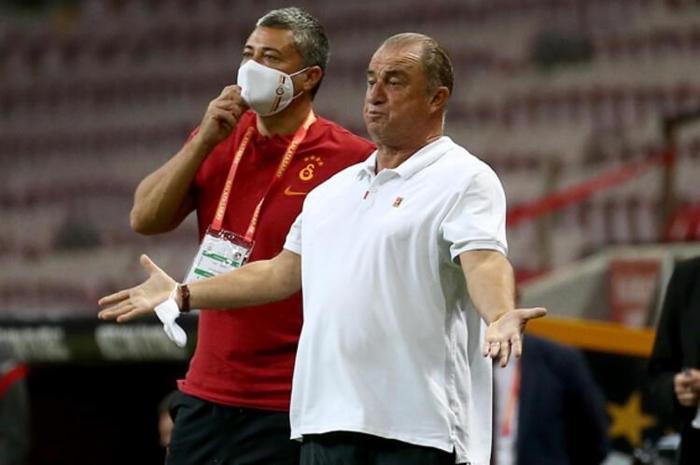 Galatasarayda Fatih Terimden Falcaoya şok
