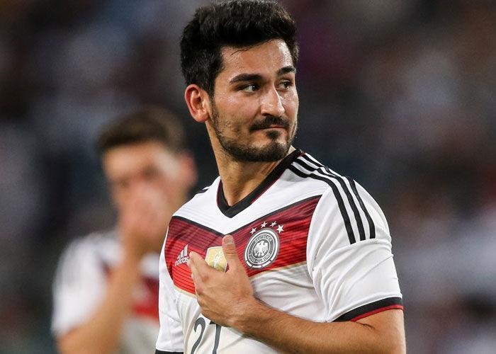 EURO 2016yı televizyondan takip edecek 25 futbolcu