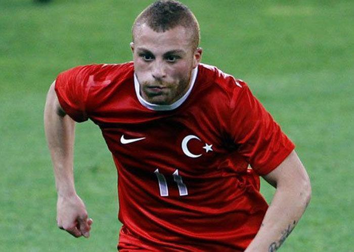 EURO 2016yı televizyondan takip edecek 25 futbolcu