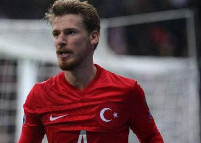 EURO 2016yı televizyondan takip edecek 25 futbolcu