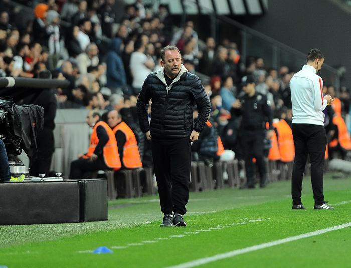 Sergen Yalçın ve Beşiktaş Türkiyenin konuştuğu fotoğrafa flaş yorum
