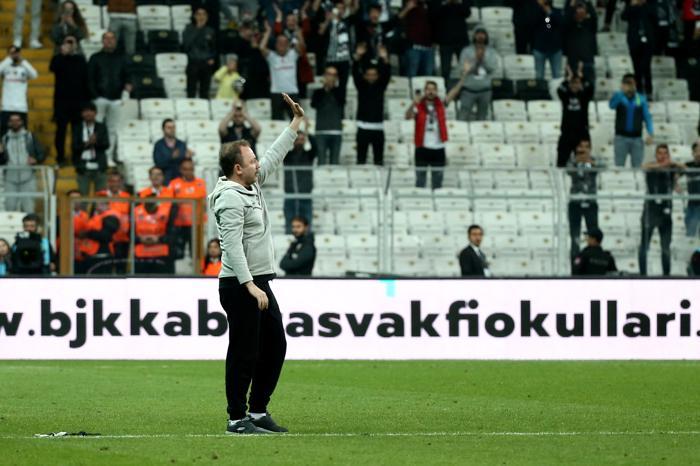 Sergen Yalçın ve Beşiktaş Türkiyenin konuştuğu fotoğrafa flaş yorum