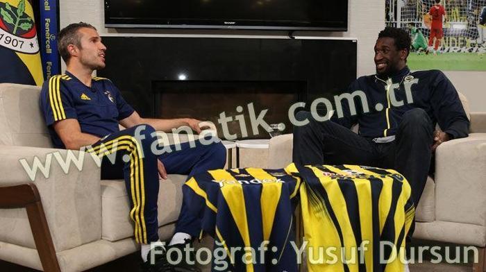 Ekpe Udoh ve Van Persie bir araya geldi