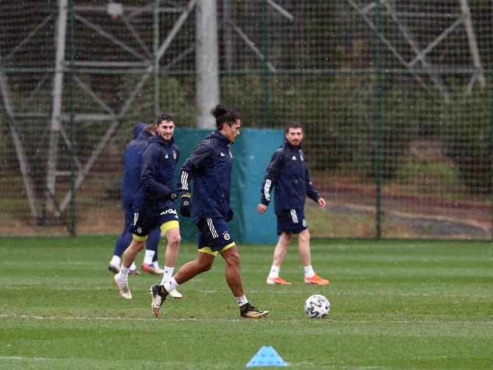 Fenerbahçede Çaykur Rizespor mesaisi başladı