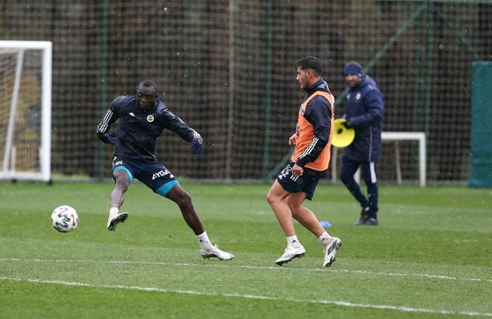 Fenerbahçede Çaykur Rizespor mesaisi başladı