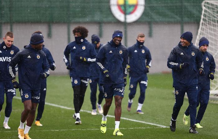 Fenerbahçede Çaykur Rizespor mesaisi başladı