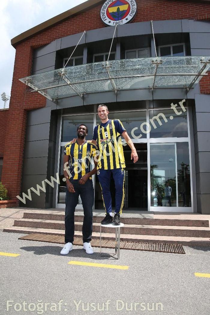 Ekpe Udoh ve Van Persie bir araya geldi