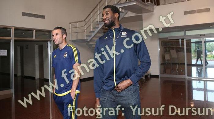 Ekpe Udoh ve Van Persie bir araya geldi