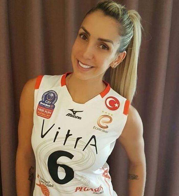 Thaisa Menezes Eczacıbaşında