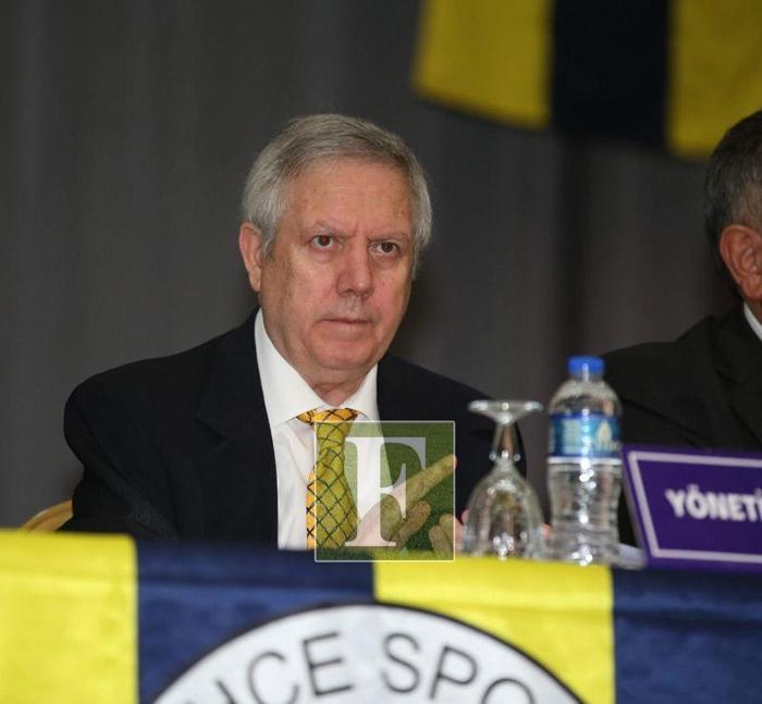 TELEFON ELİMDEYKEN KONUŞUYOR